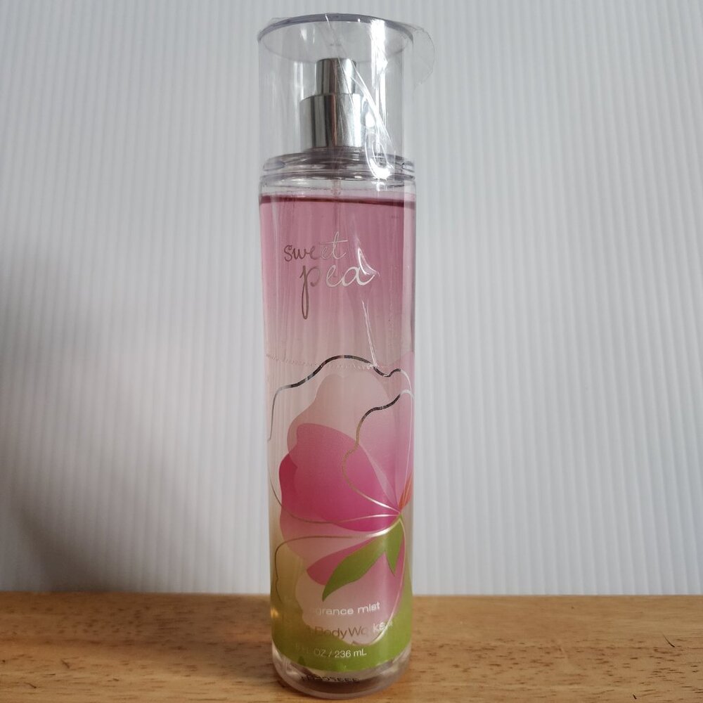 NWT Bath and Body Works, Fine Fragrance Mist, Sweet Pea